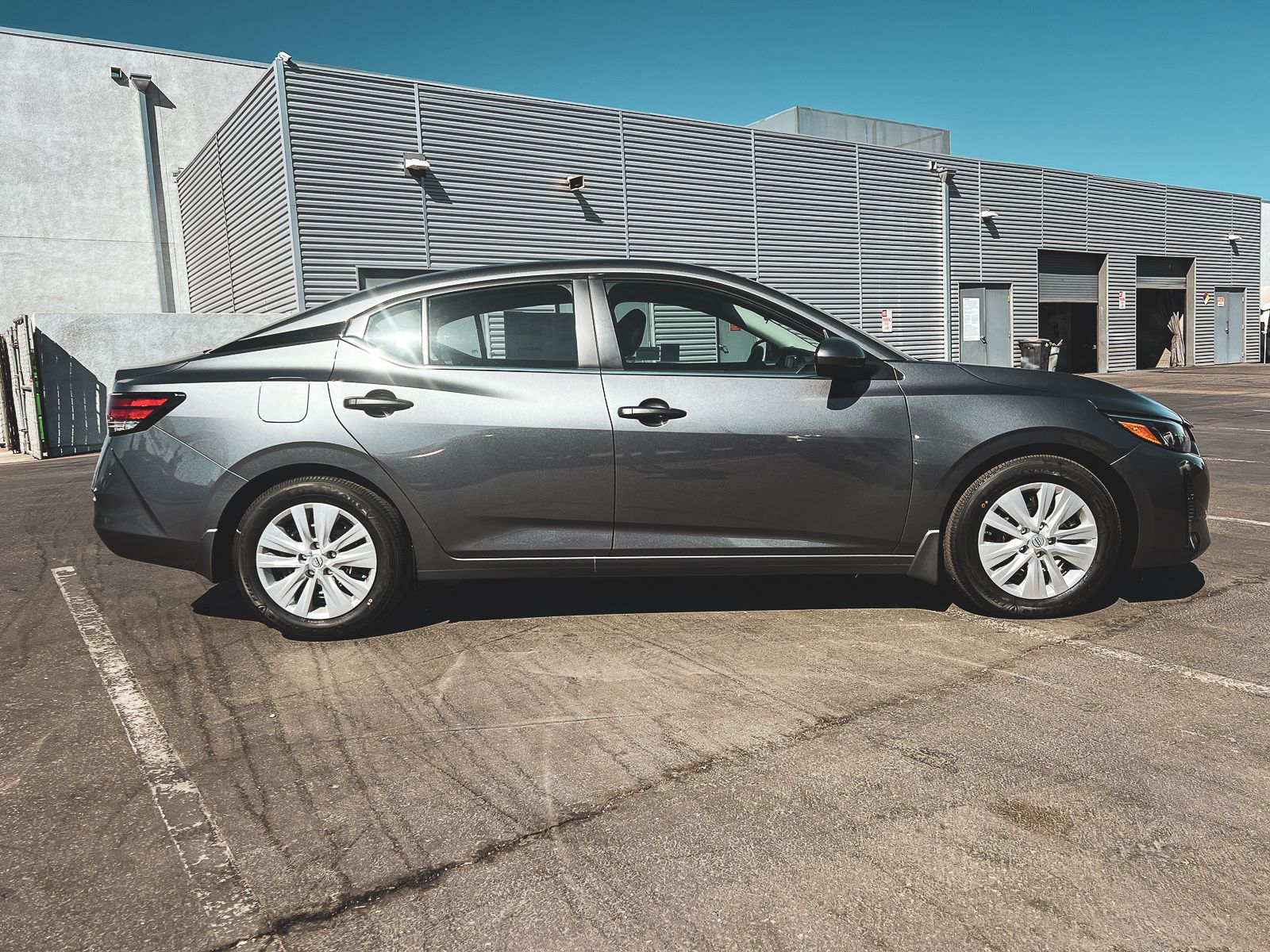 2025 Nissan Sentra S photo 3
