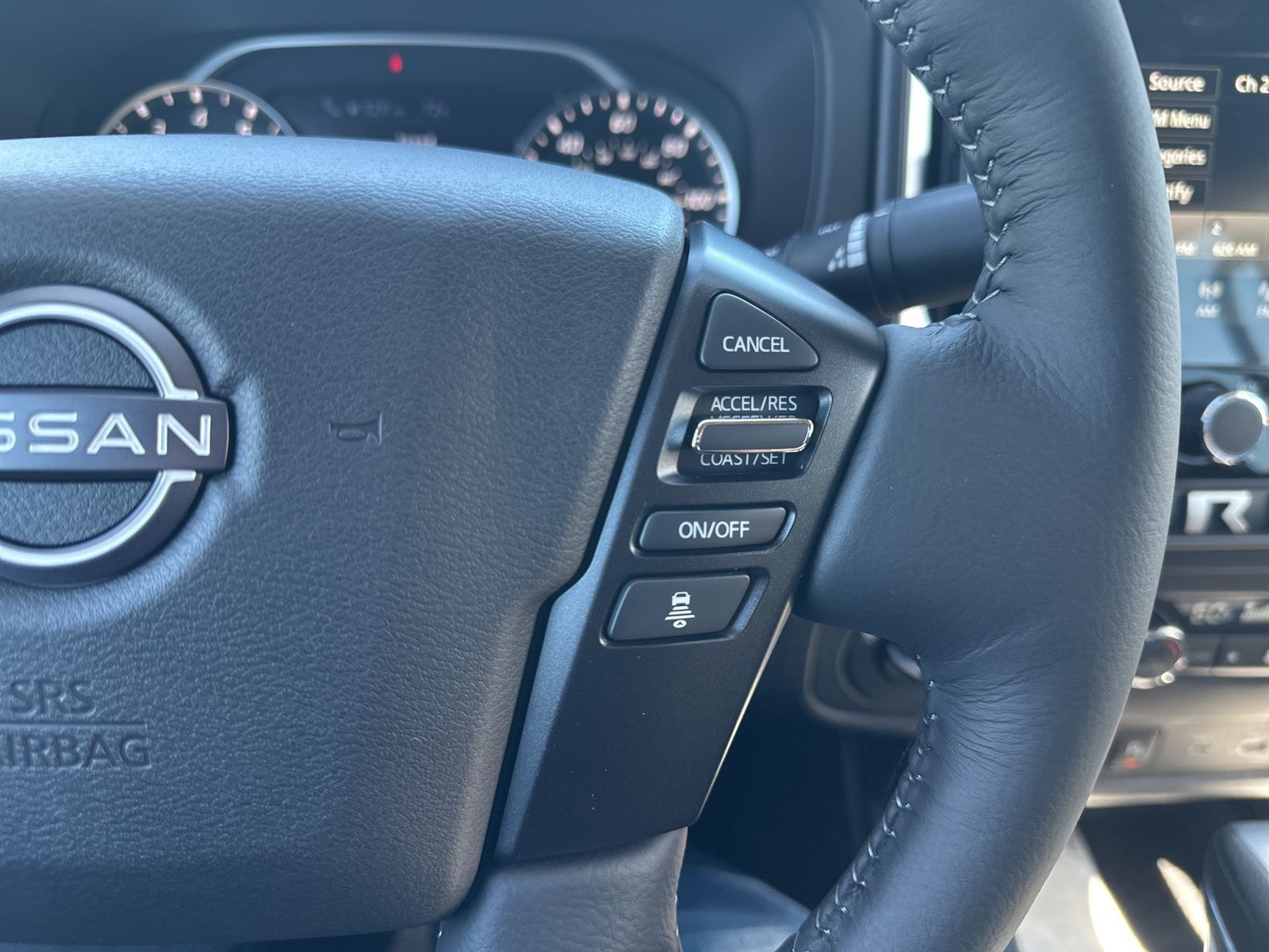 2025 Nissan Frontier SV photo 16