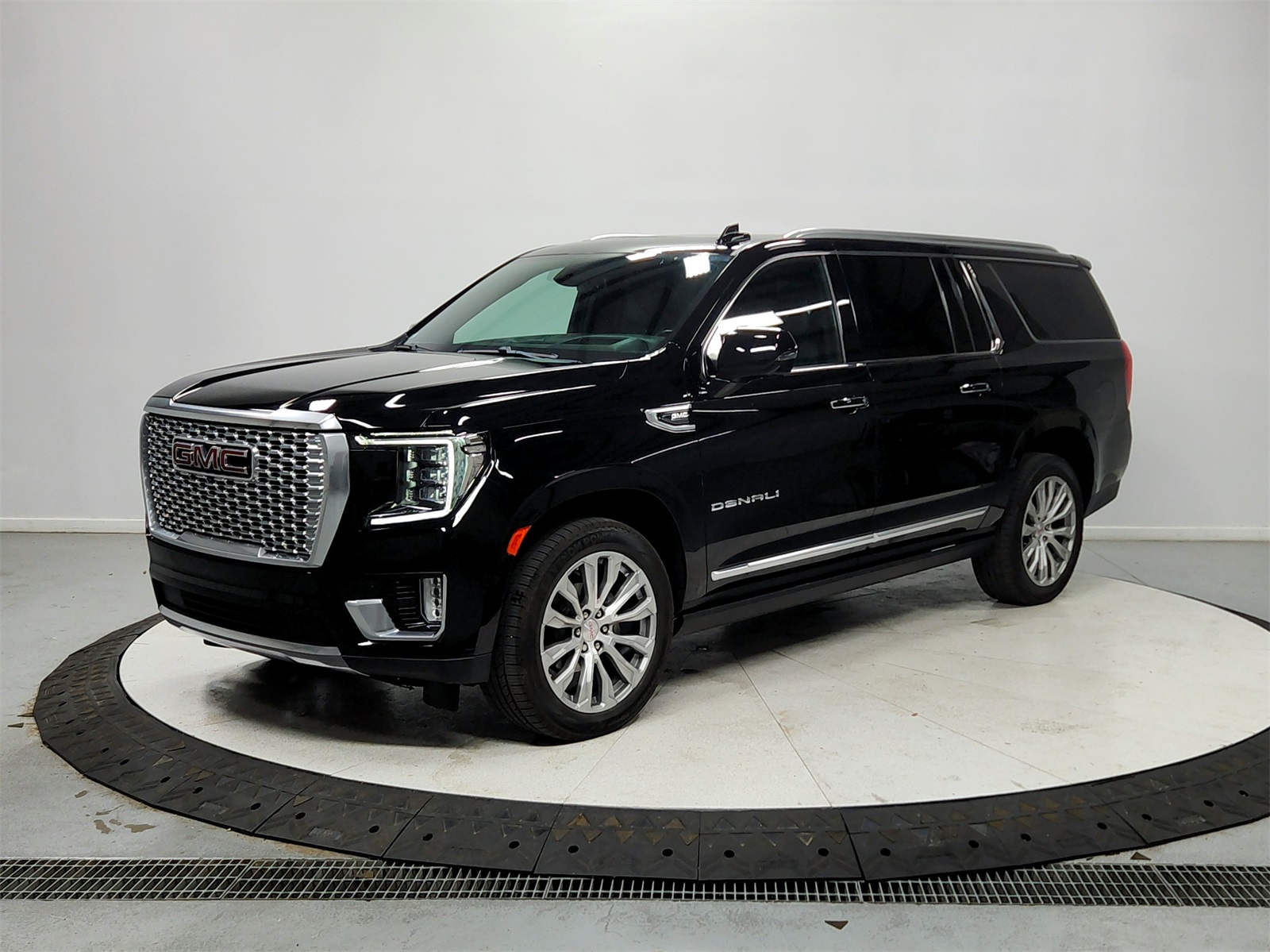 2023 Gmc Yukon XL Denali photo 3