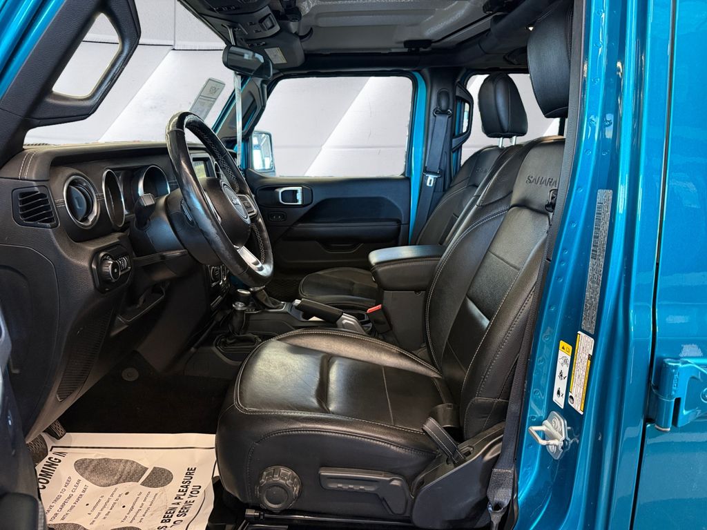 2019 Jeep Wrangler Unlimited Sahara photo 6