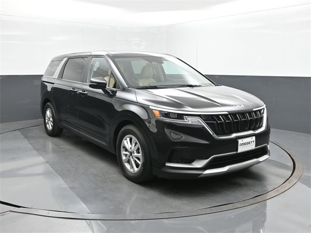 2024 Kia Carnival LX photo 20