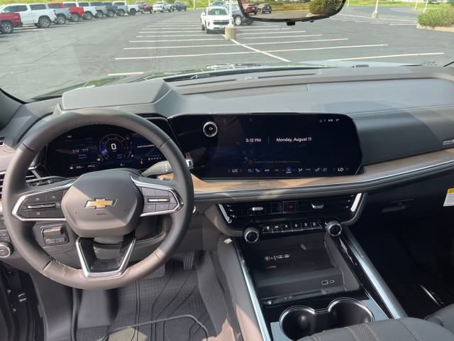 2025 Chevrolet Tahoe High Country photo 8
