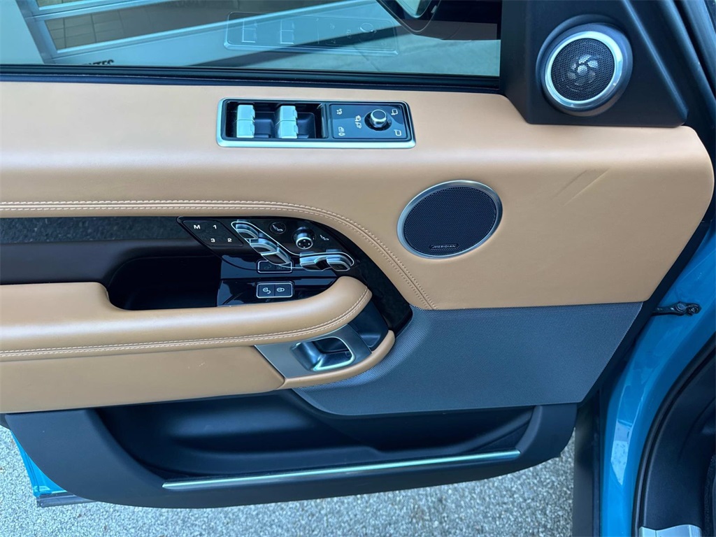 2021 Land Rover Range Rover photo 19