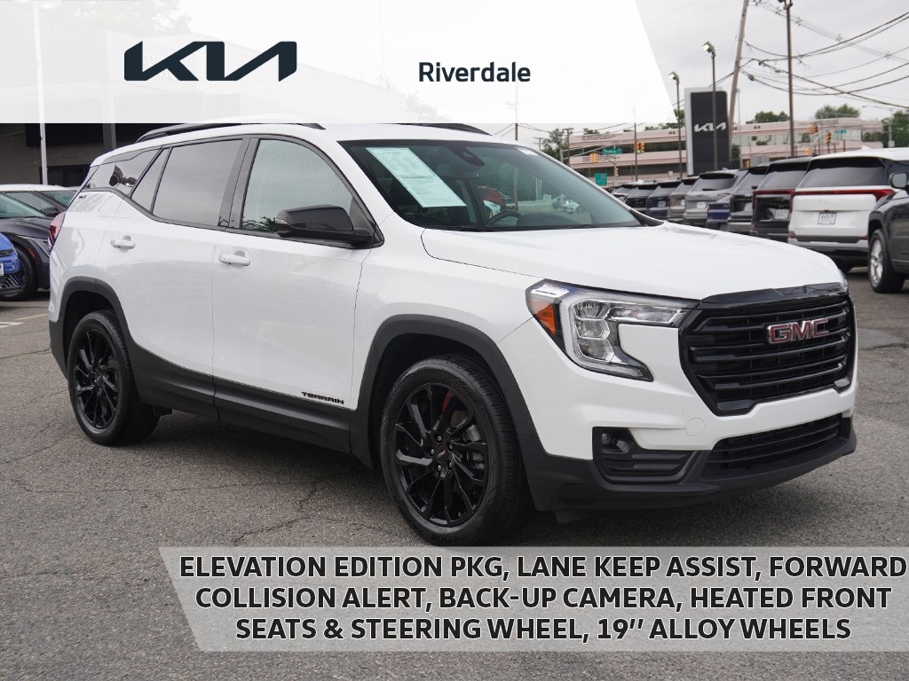 2023 GMC Terrain SLT's photo