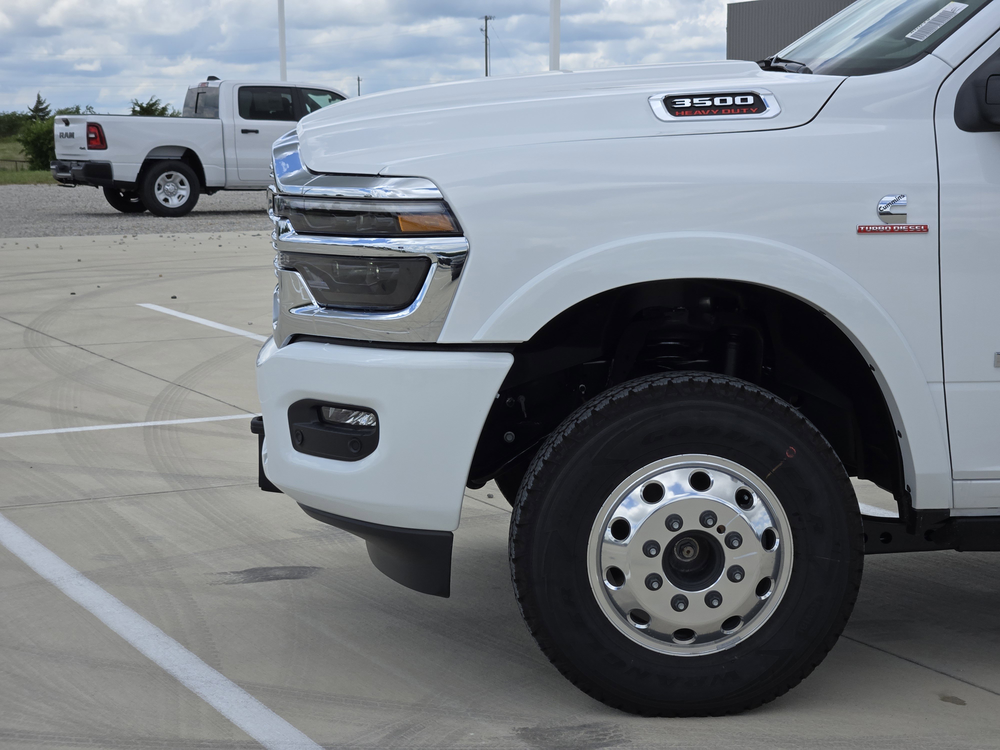 2025 Ram 3500 Longhorn photo 4