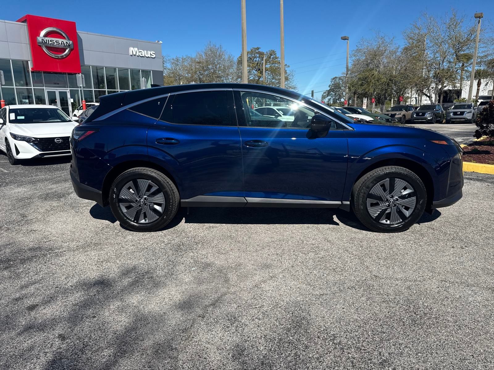 2025 Nissan Murano SL photo 4