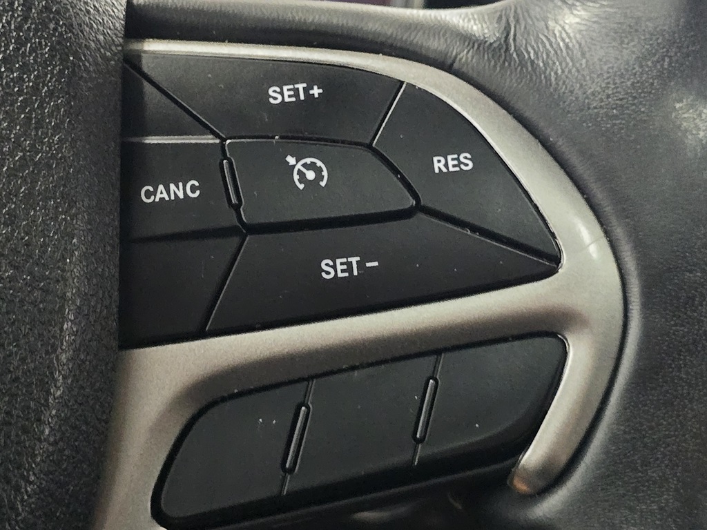 2018 Jeep Grand Cherokee Altitude photo 28