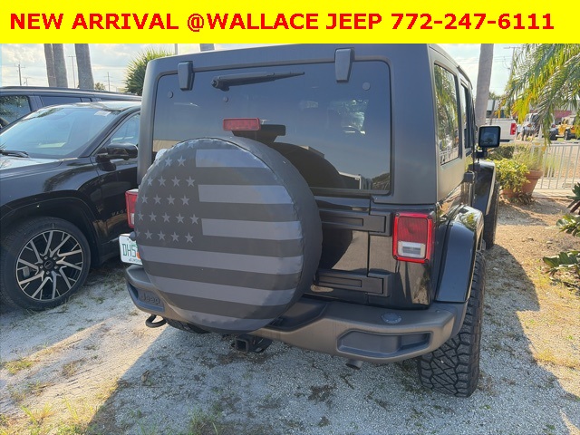 2016 Jeep Wrangler Unlimited Sahara photo 4