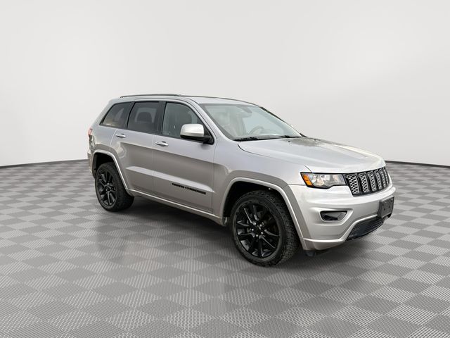 Used 2017 Jeep Grand Cherokee Altitude with VIN 1C4RJFAG5HC704174 for sale in Wheat Ridge, CO
