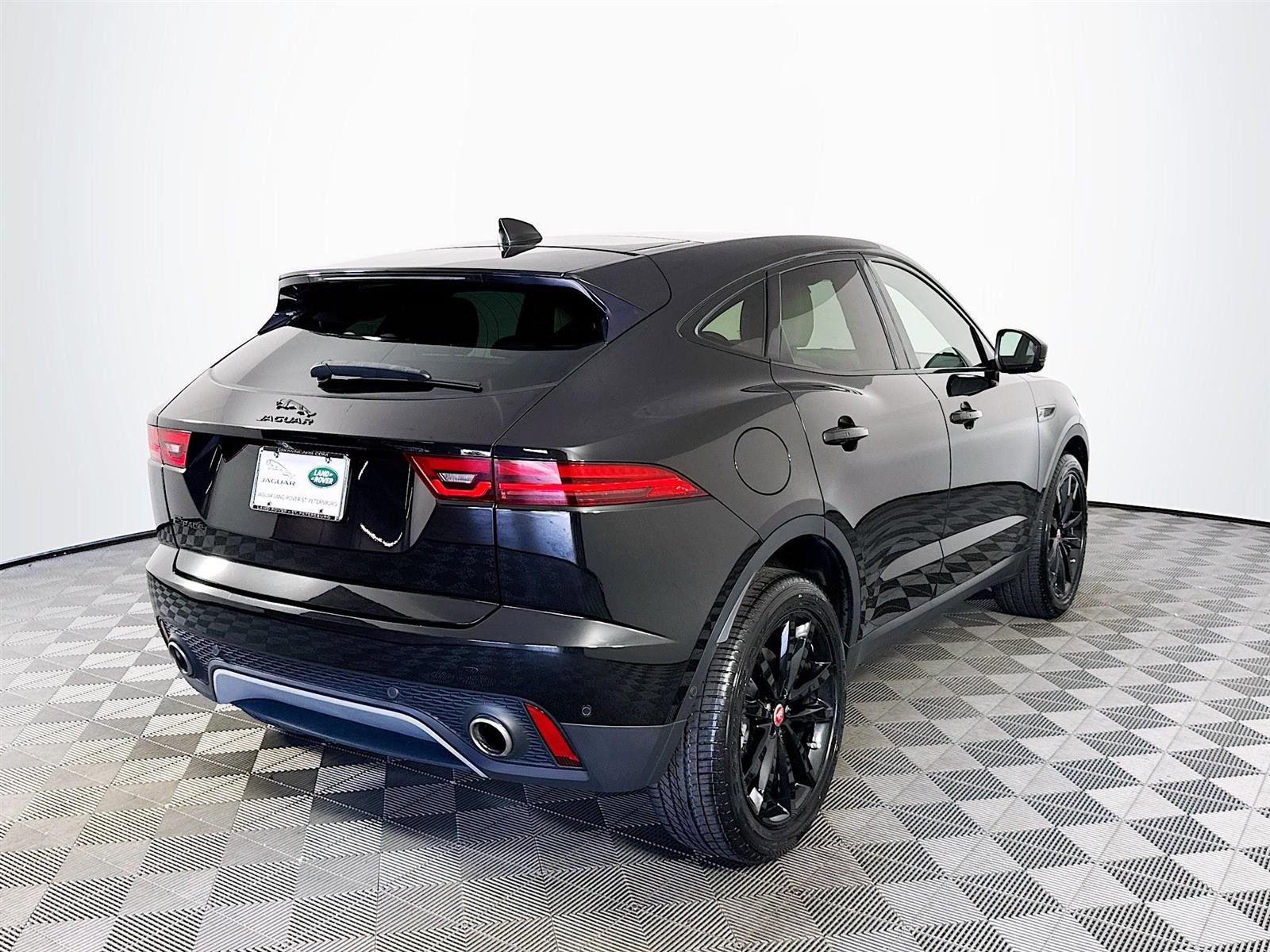 2021 Jaguar E-PACE P250 SE photo 5