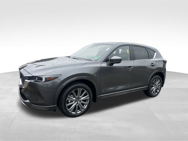 2025 Mazda CX-5 Turbo Signature's photo