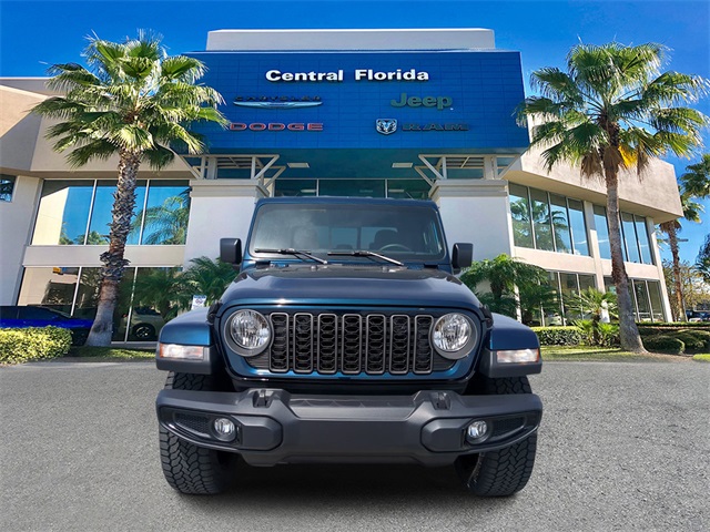 2025 Jeep Gladiator Sport photo 2