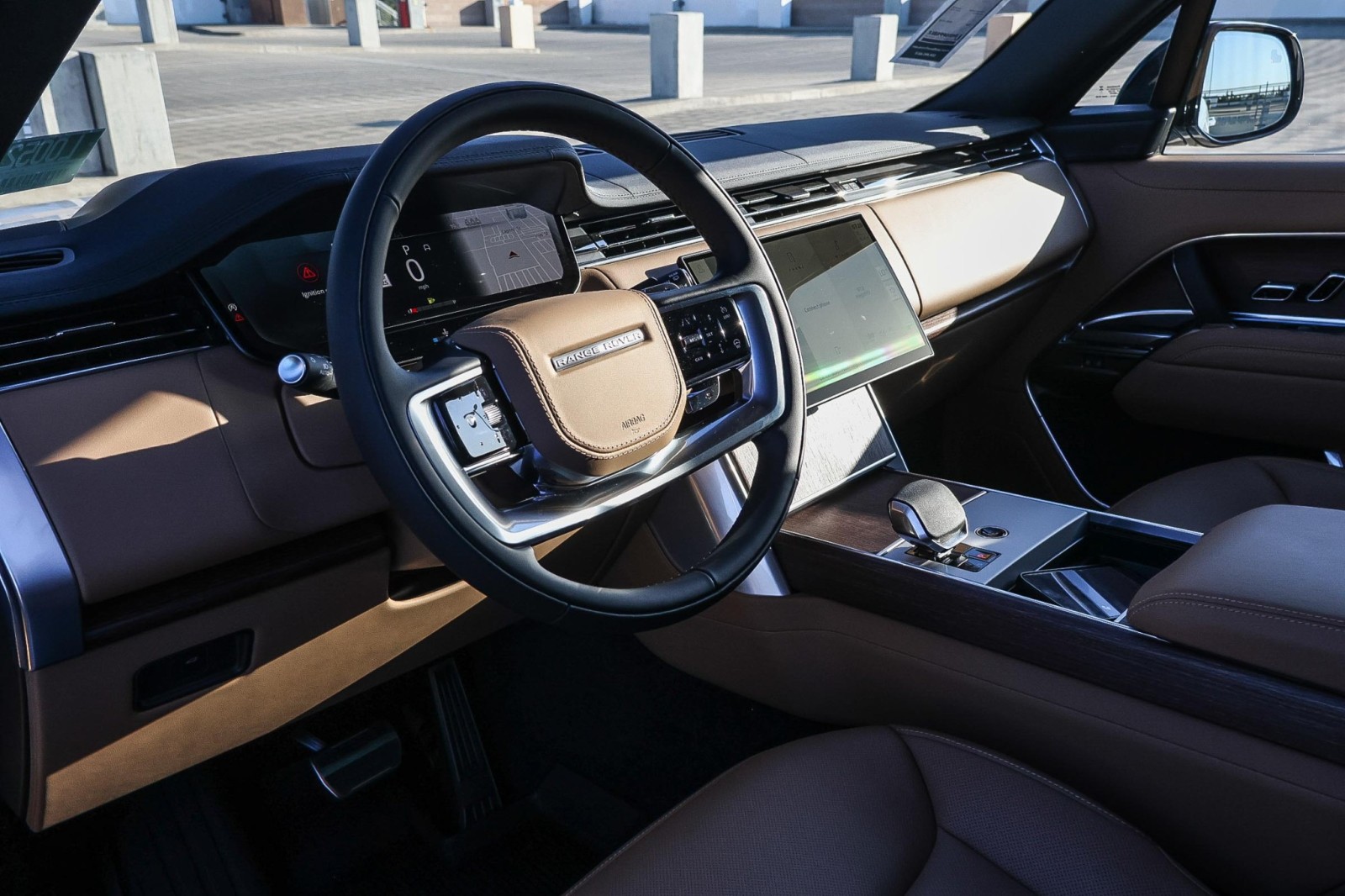 2025 Land Rover Range Rover SE photo 16