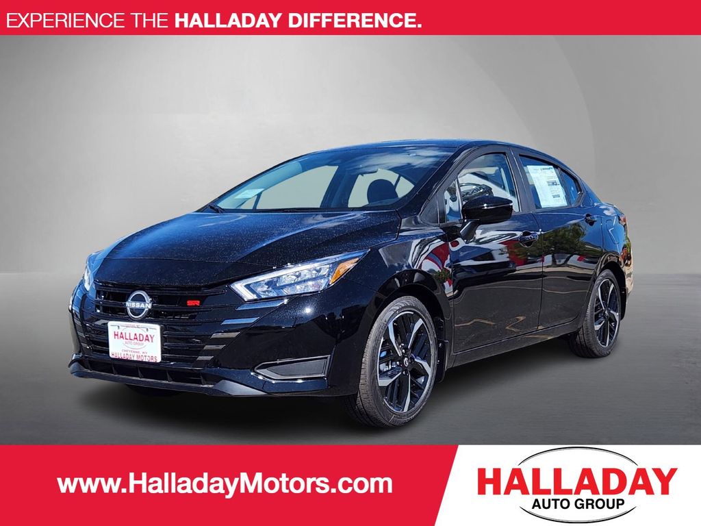 2025 Nissan Versa Sedan SR's photo