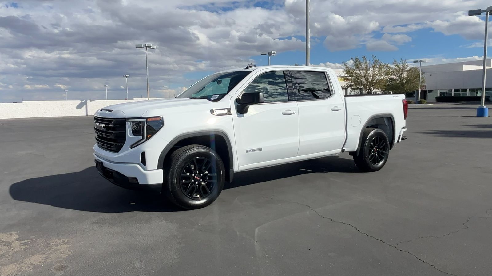 2026 Gmc Sierra photo 3