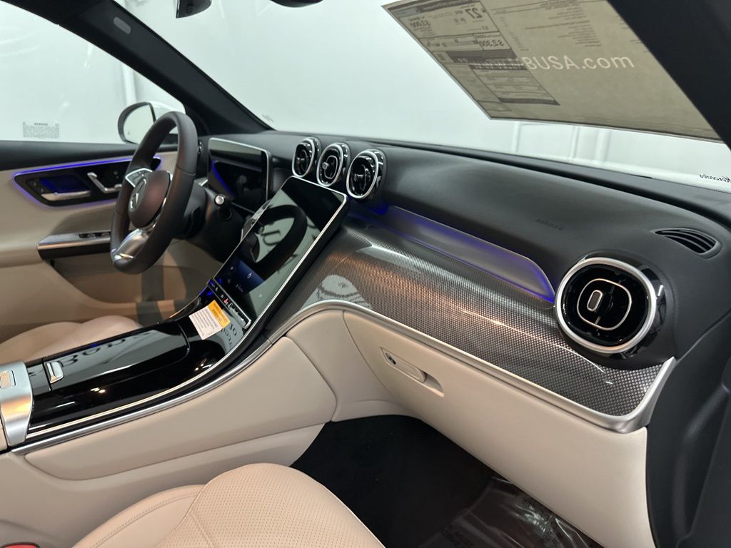2026 Mercedes Benz GLC 300 photo 21