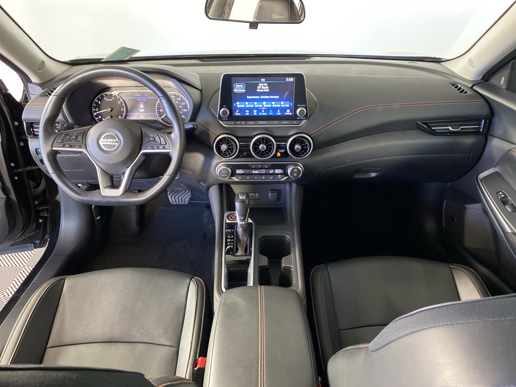 2023 Nissan Sentra SR photo 2
