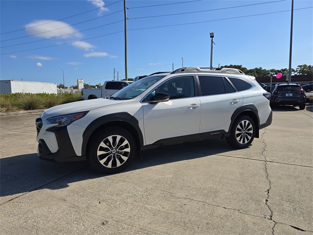 2023 Subaru Outback Limited photo 2