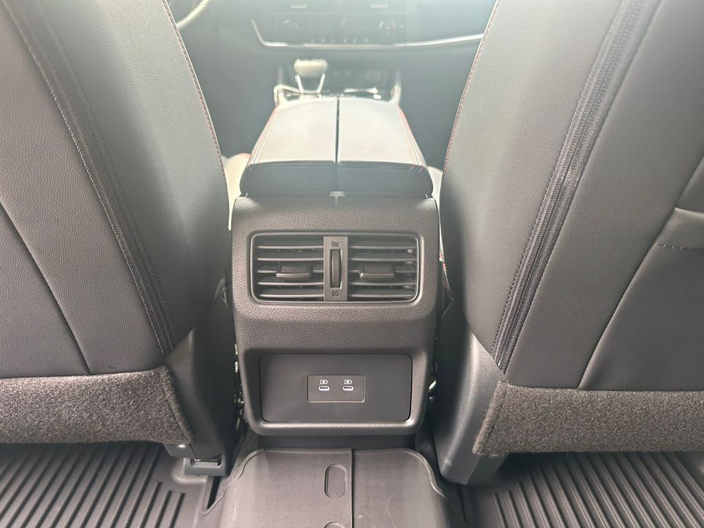 2026 Nissan Rogue SV photo 20
