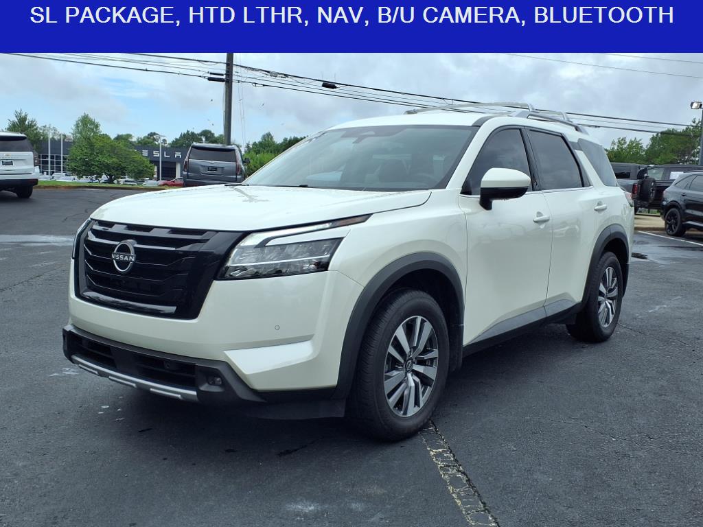 2023 Nissan Pathfinder SL's photo