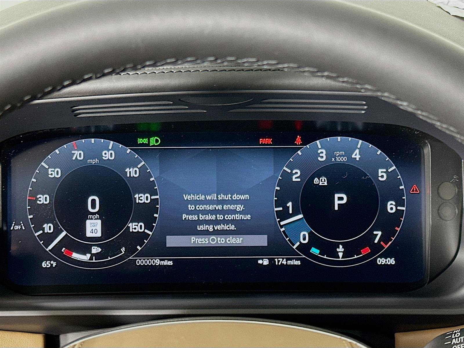 2025 Land Rover Discovery Metropolitan Edition photo 12