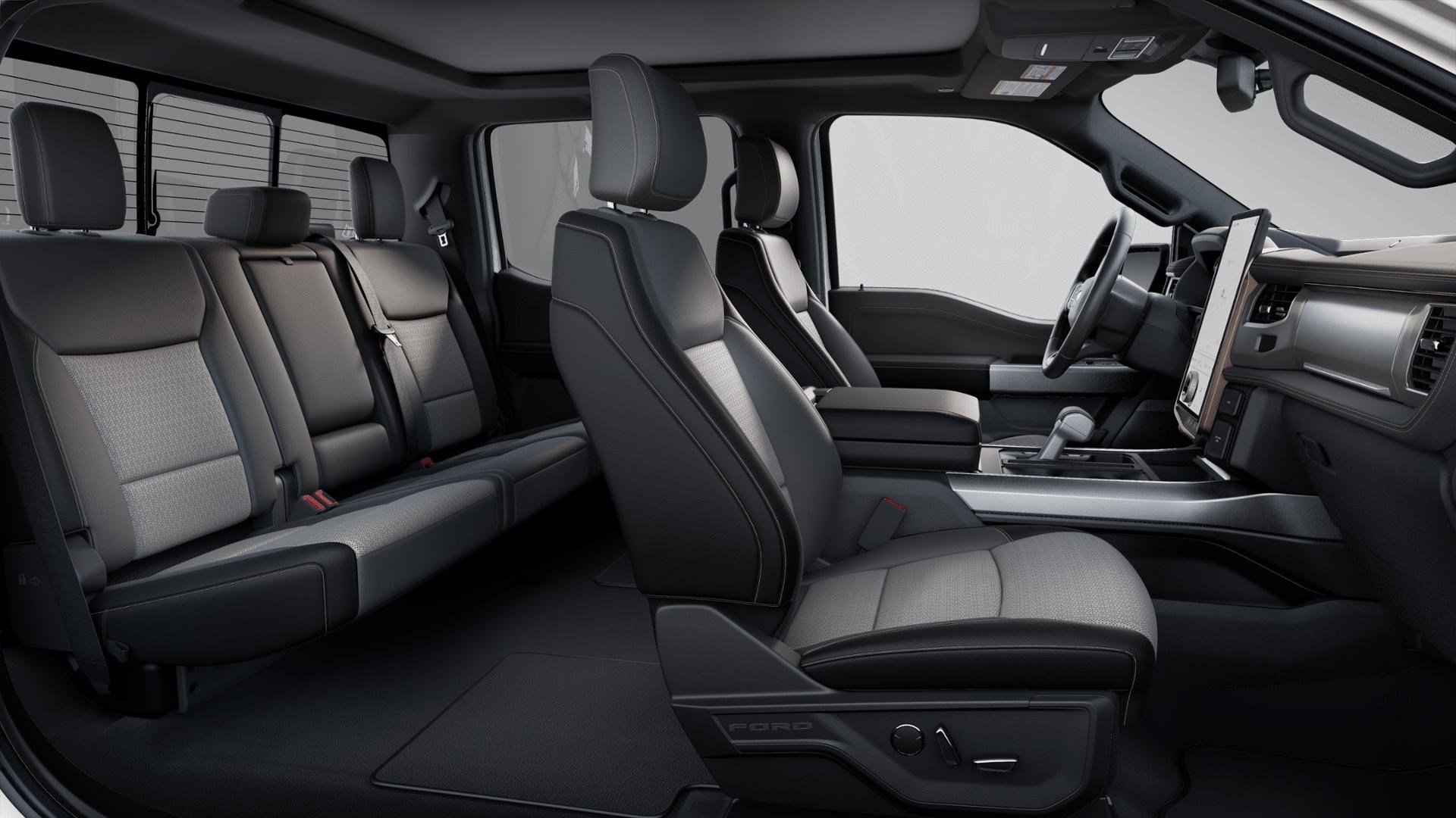 2025 Ford F-150 Lightning Lariat photo 4