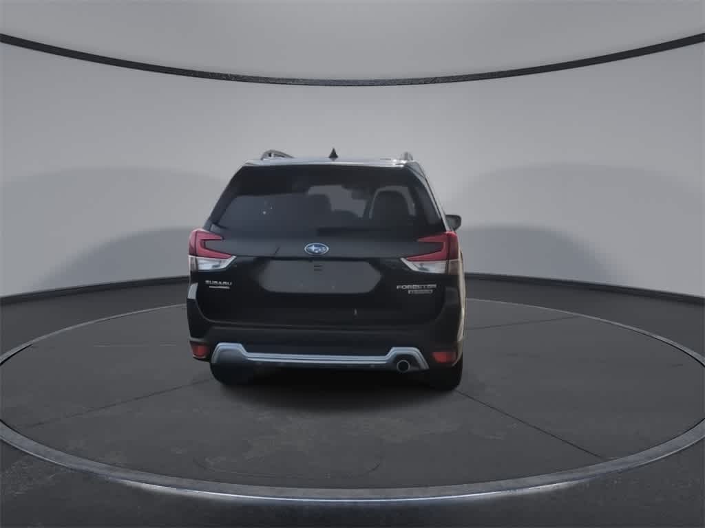 2023 Subaru Forester Touring photo 4