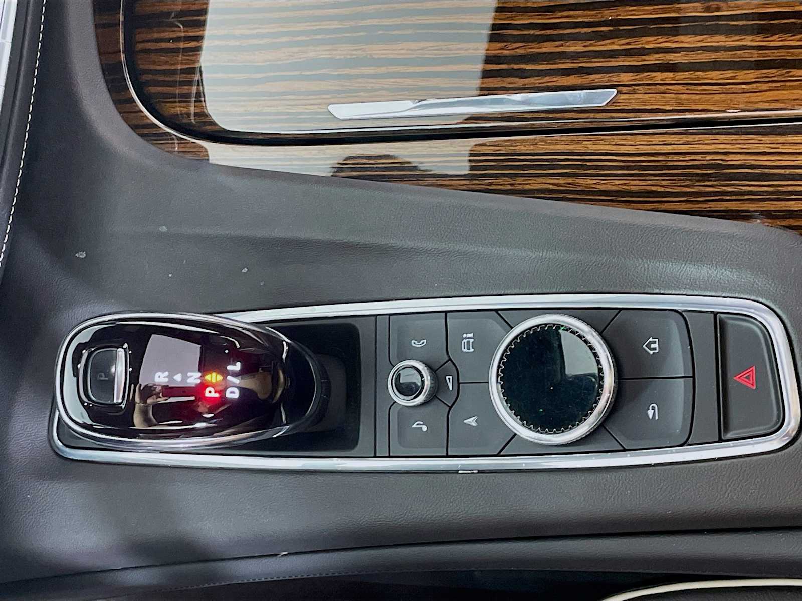 2022 Cadillac Escalade Premium Luxury photo 13