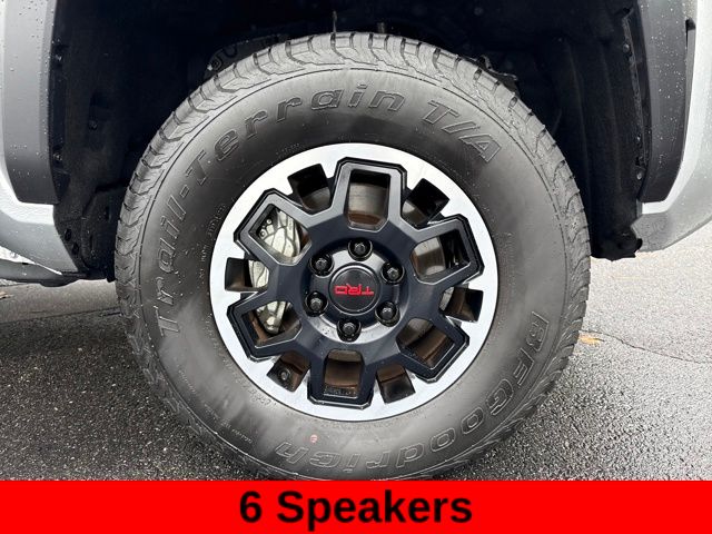 2024 Toyota Tacoma TRD Off-Road photo 3