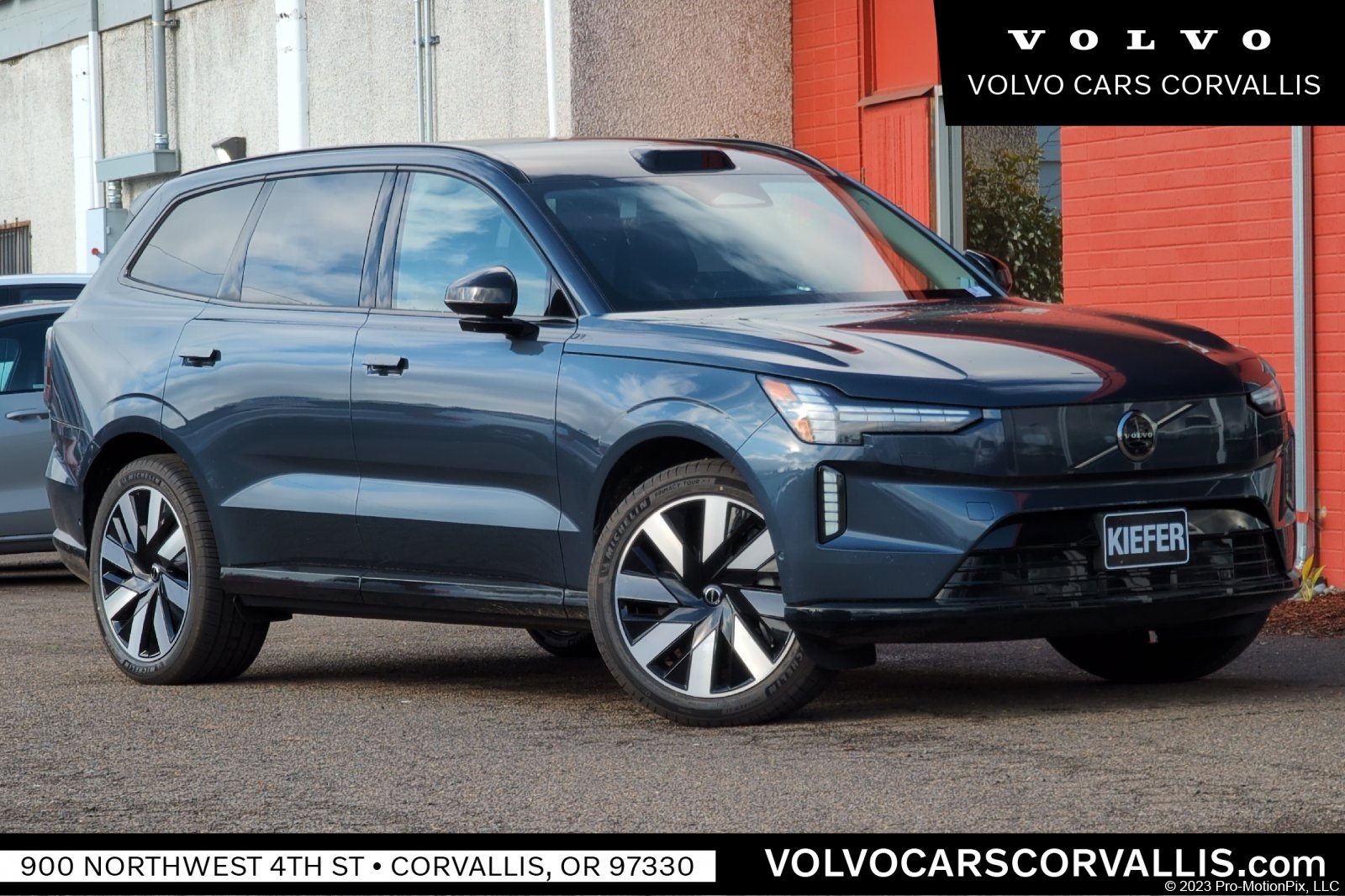 2025 Volvo EX90 Ultra's photo