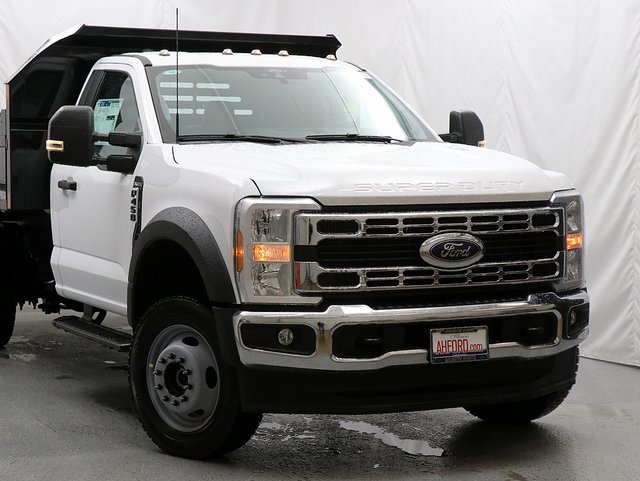 2025 Ford F-450 XL photo 2