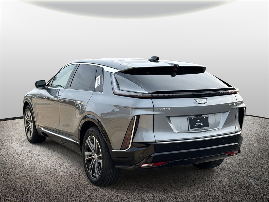 2026 Cadillac Lyriq Luxury photo 4