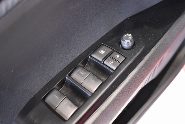 2025 Toyota Camry SE photo 14