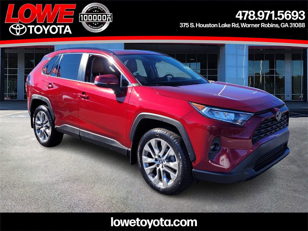 2020 Toyota RAV4 XLE Premium's photo