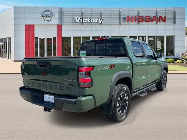 2022 Nissan Frontier PRO-4X photo 2