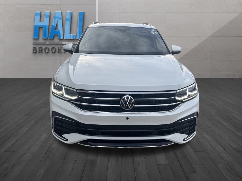 2022 Volkswagen Tiguan SEL Premium R-Line photo 2