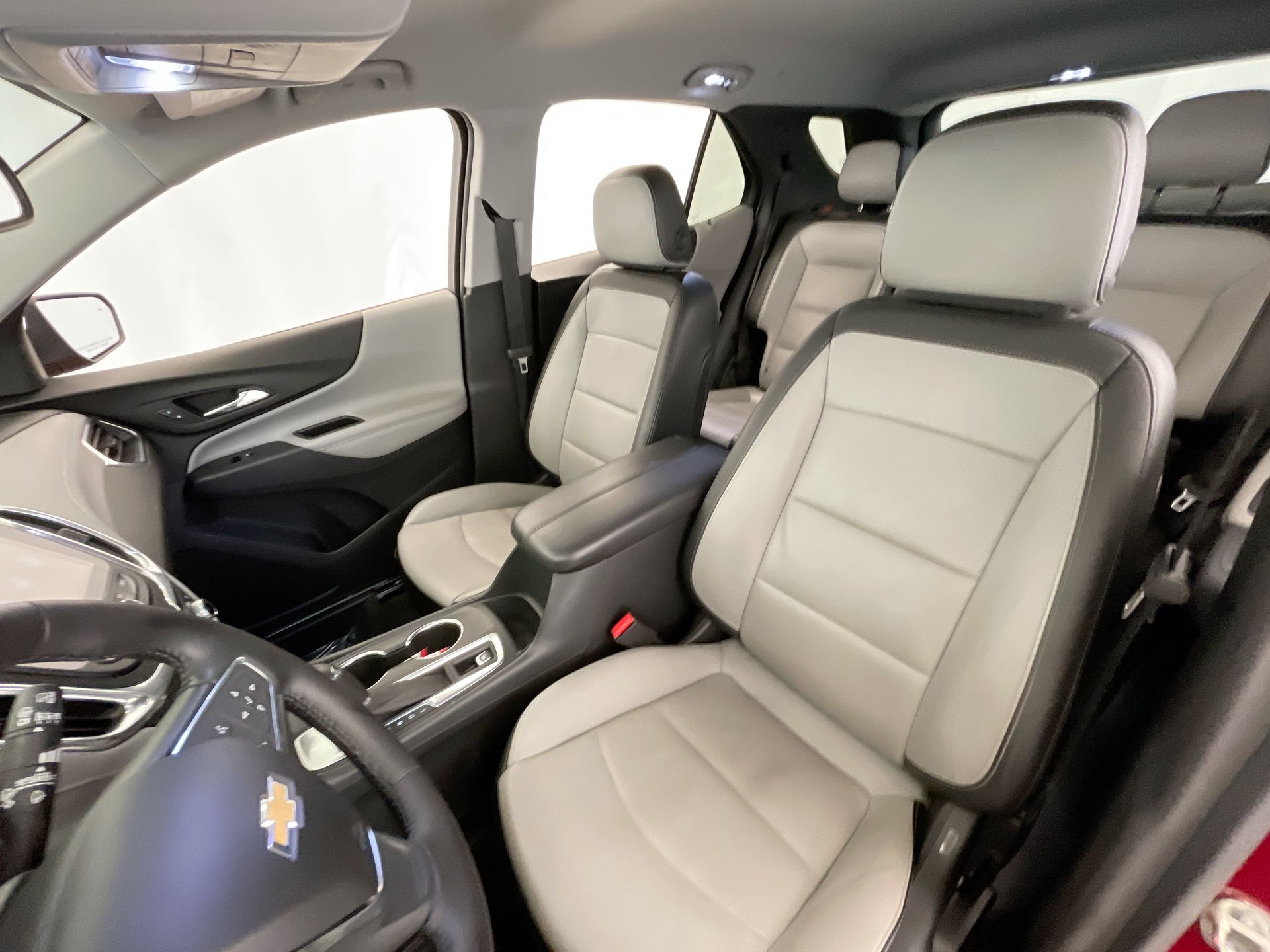 2020 Chevrolet Equinox Premier photo 18