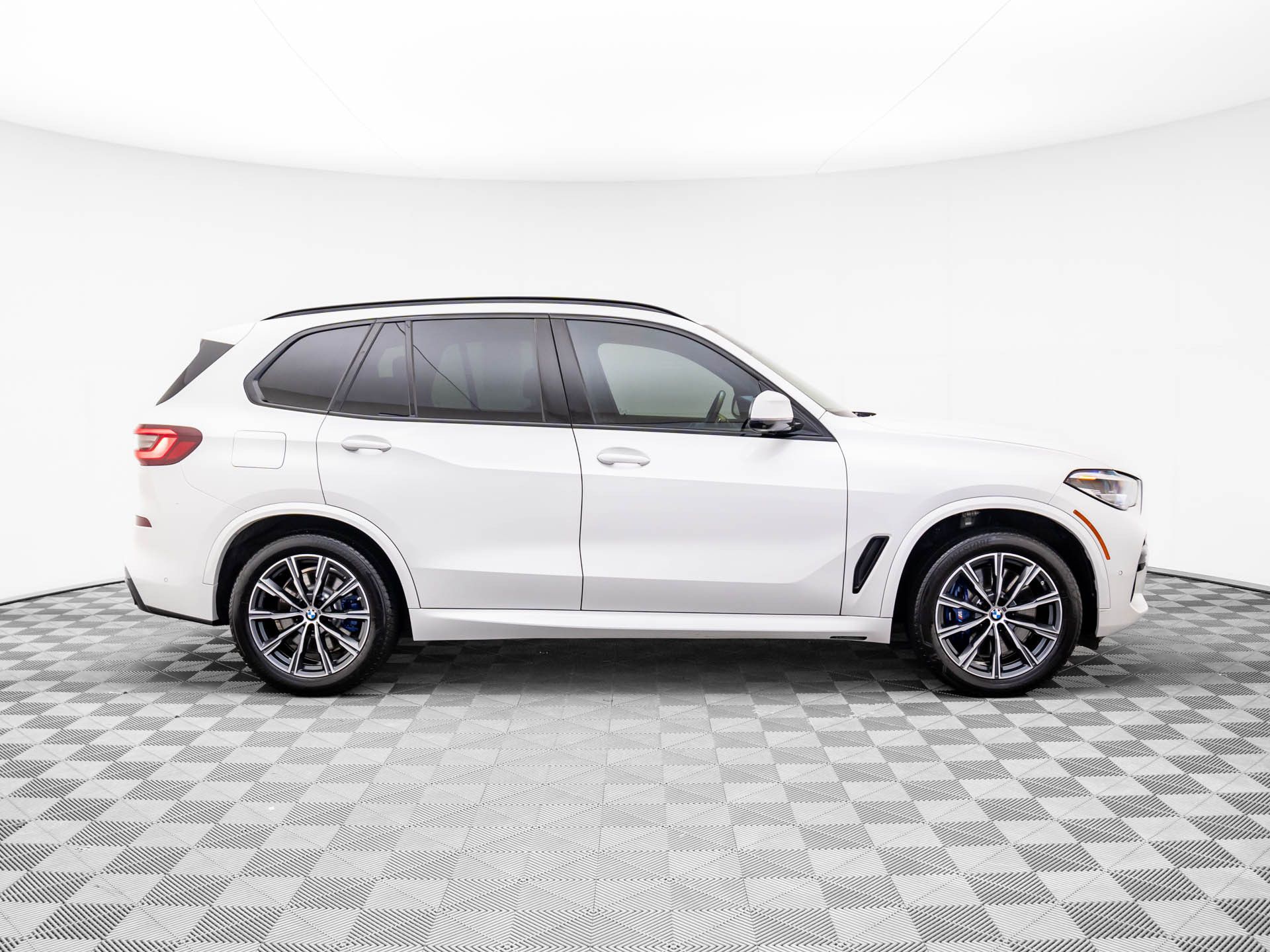 2022 Bmw X5 M50i photo 5