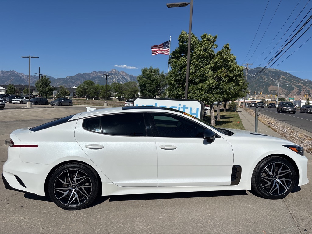 2022 Kia Stinger GT-Line photo 7