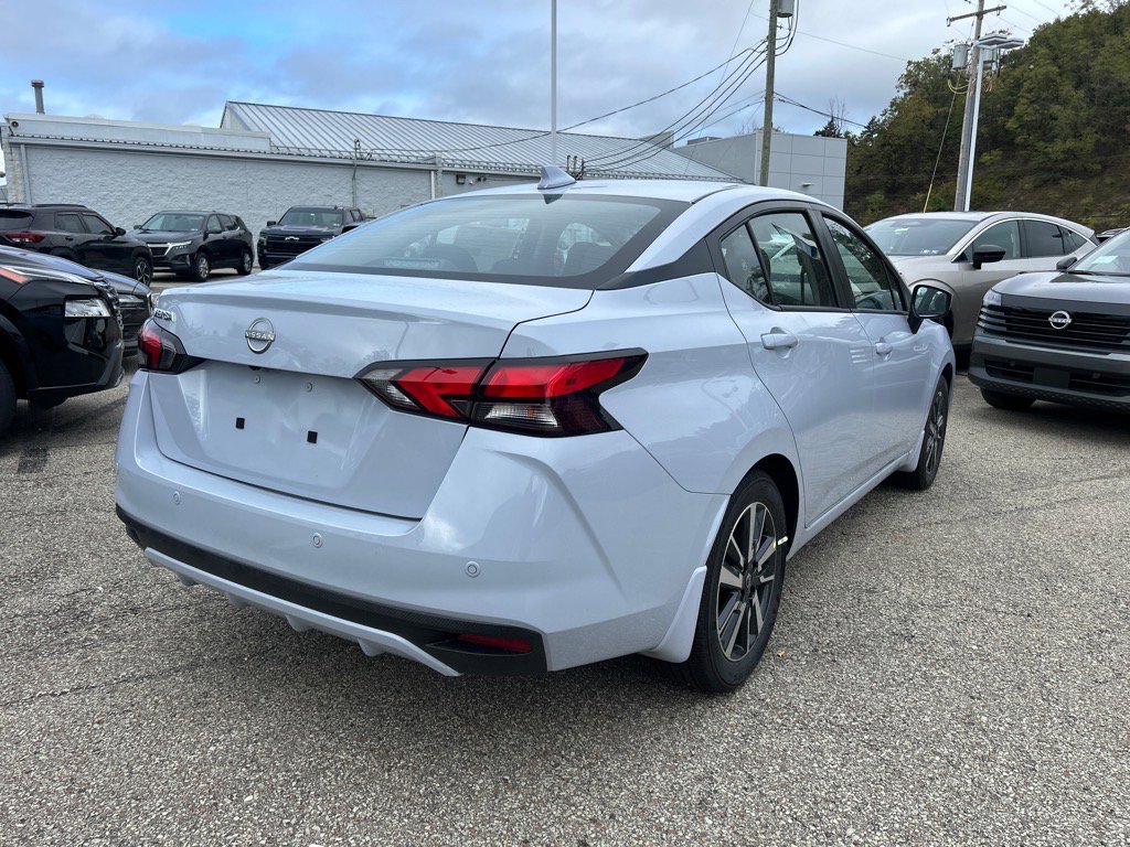 2025 Nissan Versa SV photo 3