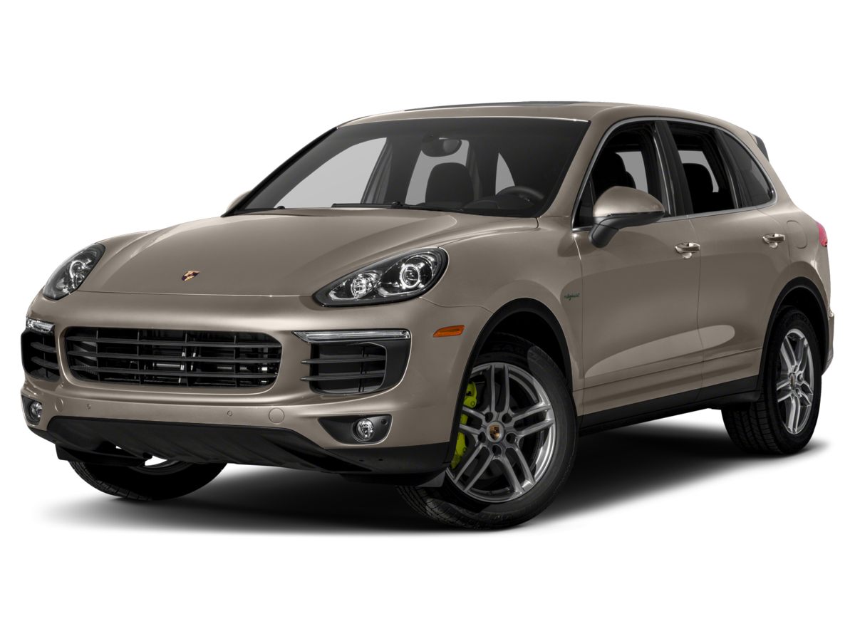 2017 Porsche Cayenne Platinum Edition's photo