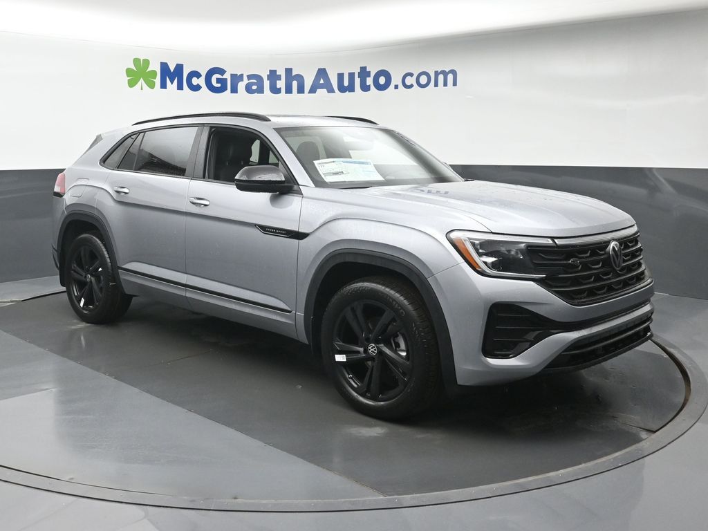 2026 Volkswagen Atlas Cross Sport SEL R-LINE's photo