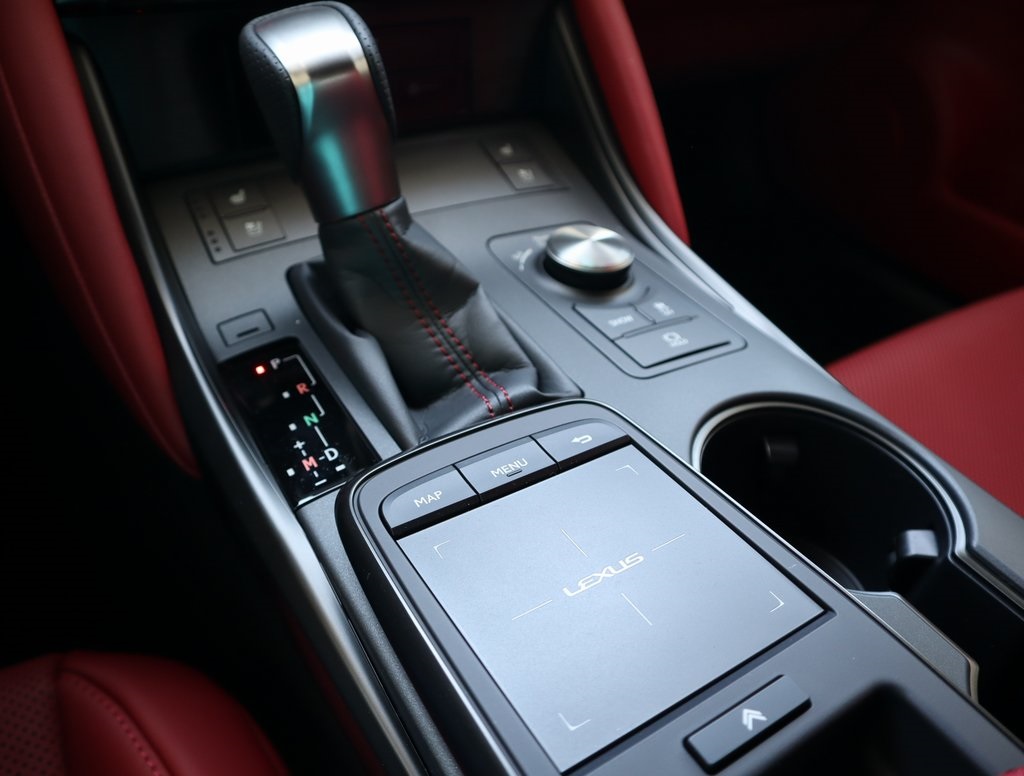 2025 Lexus IS 350 F SPORT photo 33