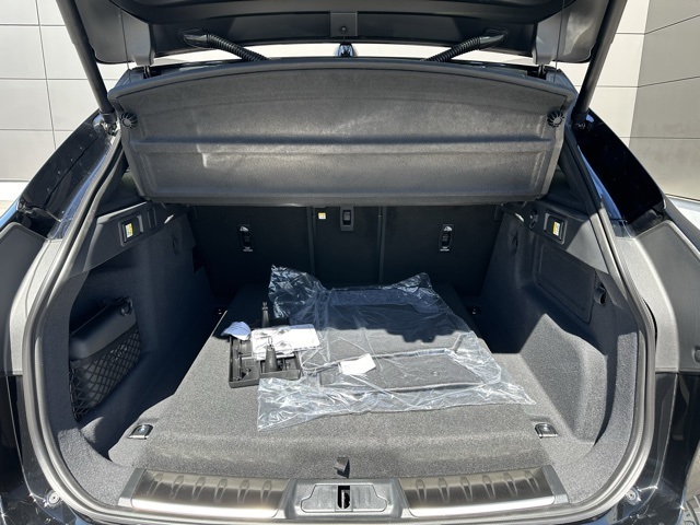 2026 Jaguar F-PACE P250 R-Dynamic S photo 38
