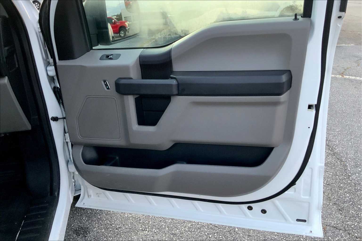 2019 Ford F-150 XL photo 16