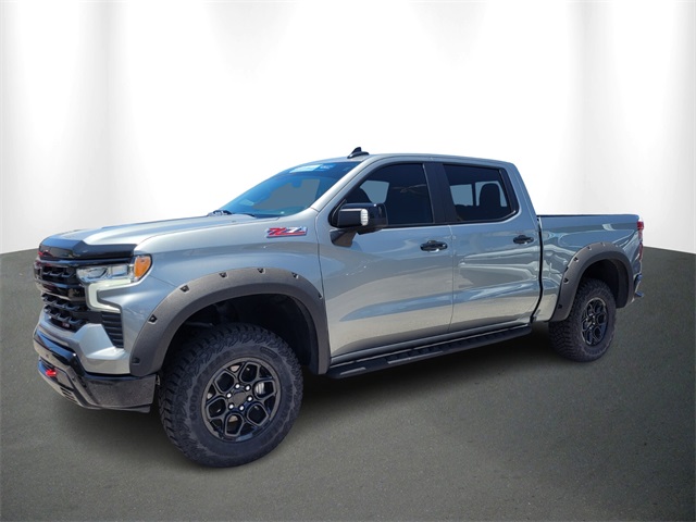 2024 Chevrolet Silverado 1500 LT Trail Boss photo 2