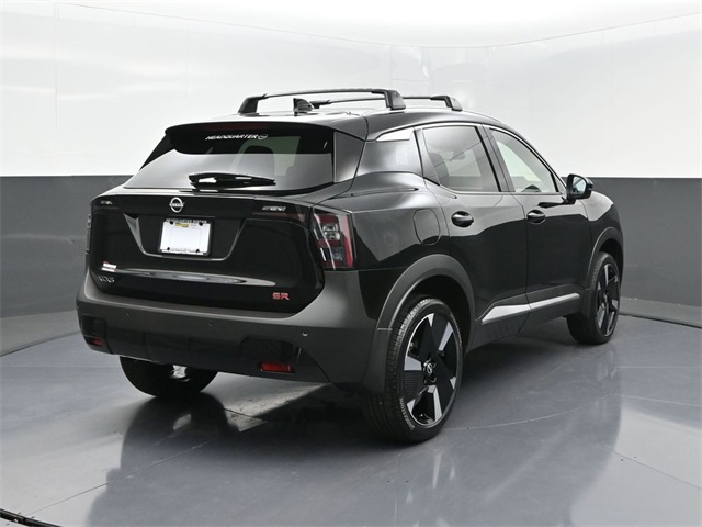 2025 Nissan Kicks SR photo 4