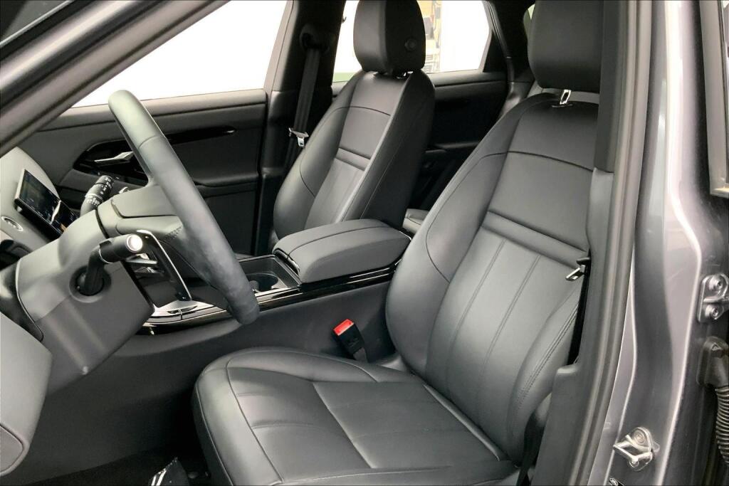 2025 Land Rover Range Rover Evoque Dynamic SE photo 11