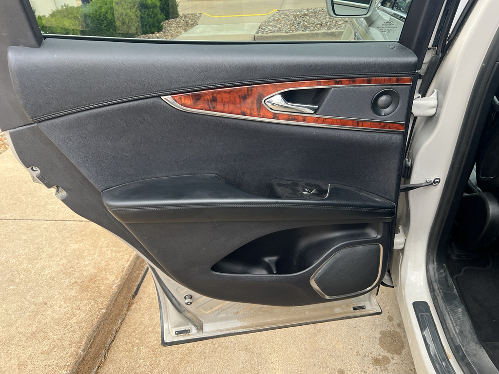2019 Lincoln Nautilus Reserve photo 25