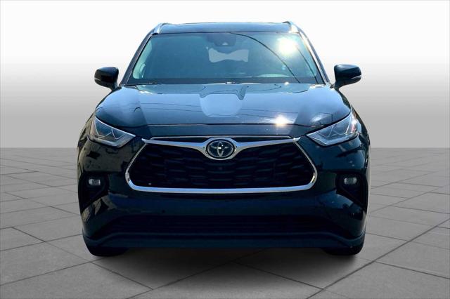 2021 Toyota Highlander Limited photo 3